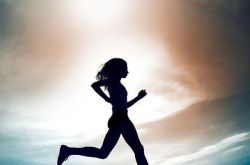 跑步的姿势很重要 拉伸放松运动