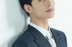 杨洋帅气发型look 他已成功上线为女生最爱的男友