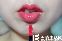 YSL圣罗兰镜光唇釉 阿玛尼红管唇釉chanel2016丝绒唇釉植村秀无色限漆光唇釉倩碧小方唇釉