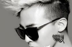 权志龙莫西干发型 权志龙特色造型