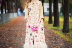 马甲适合什么人穿 冬天可以穿马甲吗马甲什么颜色好看马甲里面穿什么好看冬季穿马甲怎么搭配