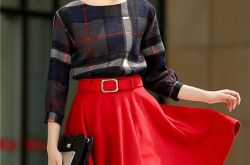 半身红裙怎么搭配 红色连衣裙怎么搭配