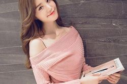 一字领毛衣配什么内衣 一字领毛衣的颜色搭配