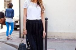 高腰的飘逸长裙如何打造浪漫风格 百褶半身裙如何打造可爱复古风率性的混搭风格如何搭配高腰的穿搭如何穿吃文青感