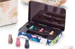 Paul&Joe15周年纪念款彩妆系列简介 It’s Demo多啦A梦美妆套装简介Mood Recipe系列唇膏套装简介YSL圣罗兰明彩笔25周年星辰限量版简介Les Merveilleuses LADURéE限定宮廷浮雕唇膏 简介