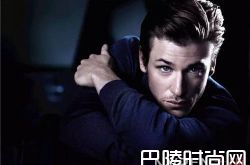 男士挑香水选择什么气质风格好 男士选择香水Calvin Klein CK be男士香水简介Calvin Klein香水能男女共用吗Versace Eros - 范思哲 爱神男士香水简介范思哲 爱神男士香水有什么特点30岁上下的男人使用什么香水好爱马仕 大地男士香水简介爱马仕 大地男士香水的全新概念