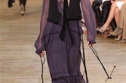 Clare Waight Keller在Chloé谢幕之作 Maison Margiela秀场直击简介Lanvin 秀场直击简介