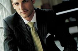 男人在办公室使用香水需要注意什么             普拉达 鸢尾花男士香水简介Gucci by Gucci Pour Homme 古驰 新同名男士香水简介古驰经典男士运动淡香水简介古驰经典男士运动淡香水适合日常吗男士参加各种场合适合什么香水汤姆·福特男士香水简介汤姆·福特 乌木男士香水有什么特点博柏利 运动男士香水简介大卫杜夫冷水男士香水简介