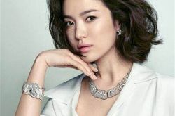 珠宝如何与服装搭配 珠宝如何与环境搭配珠宝如何与发型搭配珠宝如何与脸型搭配