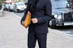 绅士熟男穿衣风格是什么 街头潮直男怎么搭配穿衣时尚纹身硬汉男生怎么穿衣搭配清新治愈系男生怎么搭配好男士怎么搭配暗黑禁欲系穿衣风格