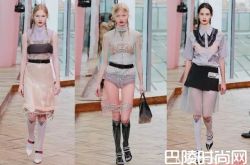 Prada早春系列 各品牌2018春夏系列风格femleisure风格是什么怎样打造娘man风格如何做到休闲又有女人味娘man风格单品推荐一字领休闲风荷叶边少女风
