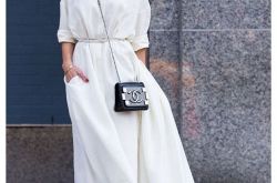 白色衬衫裙怎么搭配彰显高级质感 浅蓝色衬衫裙怎么搭配显白又有气质牛仔衬衫裙怎么穿出帅气气场条纹元素衬衫裙今年是时尚潮人的最爱吗艳丽的印花衬衫裙怎么搭配不老气带有收腰设计系带衬衫裙怎么打造完美比例A字衬衫裙怎么打造甜美感觉2017年火爆露肩款衬衫裙怎么打造迷人感觉印花衬衫裙是今年夏天大热单品吗