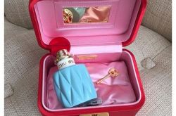 Miu Miu香水系列简介 Miu Miu香水能撩男神吗Gucci Bloom颜值给力香水品牌简介Van Cleef Arpels Feerie香水品牌简介Armani/Prive 系列颜值给力香水简介