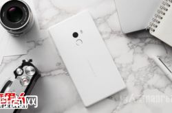 小米MIX皓月白 陶瓷材质的手机小米