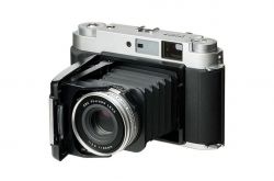Fujifilm中画幅胶片相机GF670重新上架