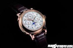 德国优雅简洁的三针腕表