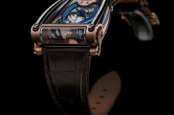 MB&F HM8个性的男人腕表