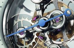 当陀飞轮邂逅美石表盘，迸发惊艳光芒