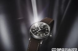 豪利时2017款大表冠飞行员GMT腕表与计时码表问世