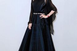 赵薇佩戴积家腕表出席香港电影金像奖颁奖典礼