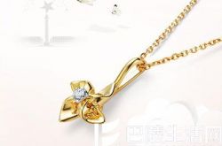 au750钻石吊坠价格 g750钻石吊坠
