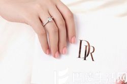 怎样才能买到好看又性价比高的求婚钻戒?