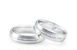 如何买结婚钻戒 哪的结婚钻戒好