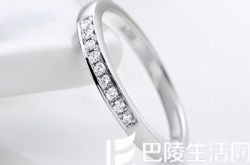 au750钻石戒指价格