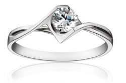 珂兰1克拉钻戒价格 珂兰一克拉钻戒多少钱