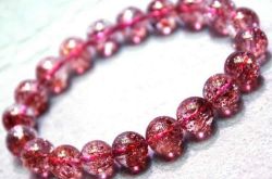 草莓晶一般戴哪只手 草莓晶戴哪只手比较好