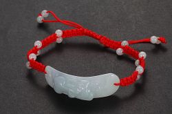 翡翠有几种颜色 ?哪种翡翠颜色价格高?