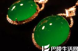 翡翠饰品持续升值 老坑玻璃种翡翠深受追捧