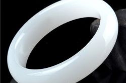 阿富汗白玉手镯保养方法  阿富汗白玉手镯如何保养