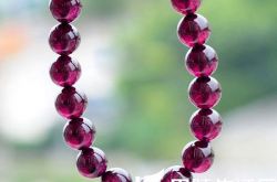 玫红石榴石多少钱一克   玫红石榴石价格图片大全