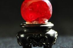 什么是鸡血石中的“刘关张” 关于鸡血石“刘关张”的简单介绍