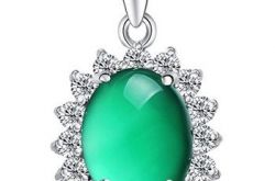 玉髓吊坠价格介绍 玉髓吊坠在市场,批发及天猫上价格