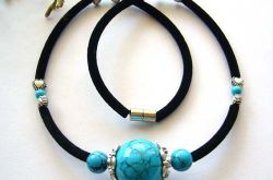 绿松石有什么象征意义  绿松石象征意义介绍