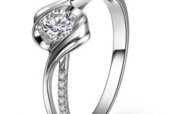 18K白金钻戒多少钱