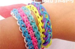 橡皮筋手链编法教程  橡皮筋手链编法图解