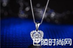 三角形吊坠有什么寓意  佩戴三角形吊坠代表的意义