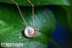 海豚吊坠有什么寓意  佩戴海豚吊坠代表的意义