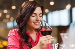 有蛀牙？来杯红葡萄酒试试