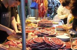 我想让你知道，如何优雅地涮火爆的潮汕牛肉火锅