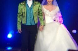 毛晓彤胸露给陈翔看还被曝光吻照 两人恋爱可是许久了