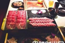 黄磊孟非合开火锅店 价格贵离谱老婆怀三胎临盆忙挣奶粉钱