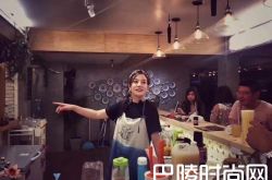 黄晓明赵薇现身泰国夜市 逛街买食材合体开中餐厅