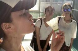 刘亦菲重返校园 皮肤吹弹可破娇嫩似少女