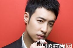 潘玮柏直播提及吴昕 三字回应笑容很暧昧