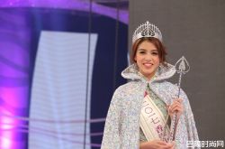 港姐雷庄儿教你挤出10CM的深沟