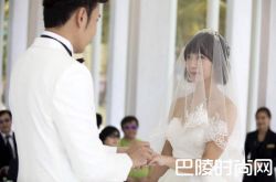 草莓姐姐和香蕉哥哥闪婚后首秀恩爱